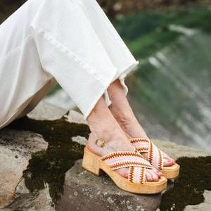 NEW CORDANI women's malin sandal in crochet